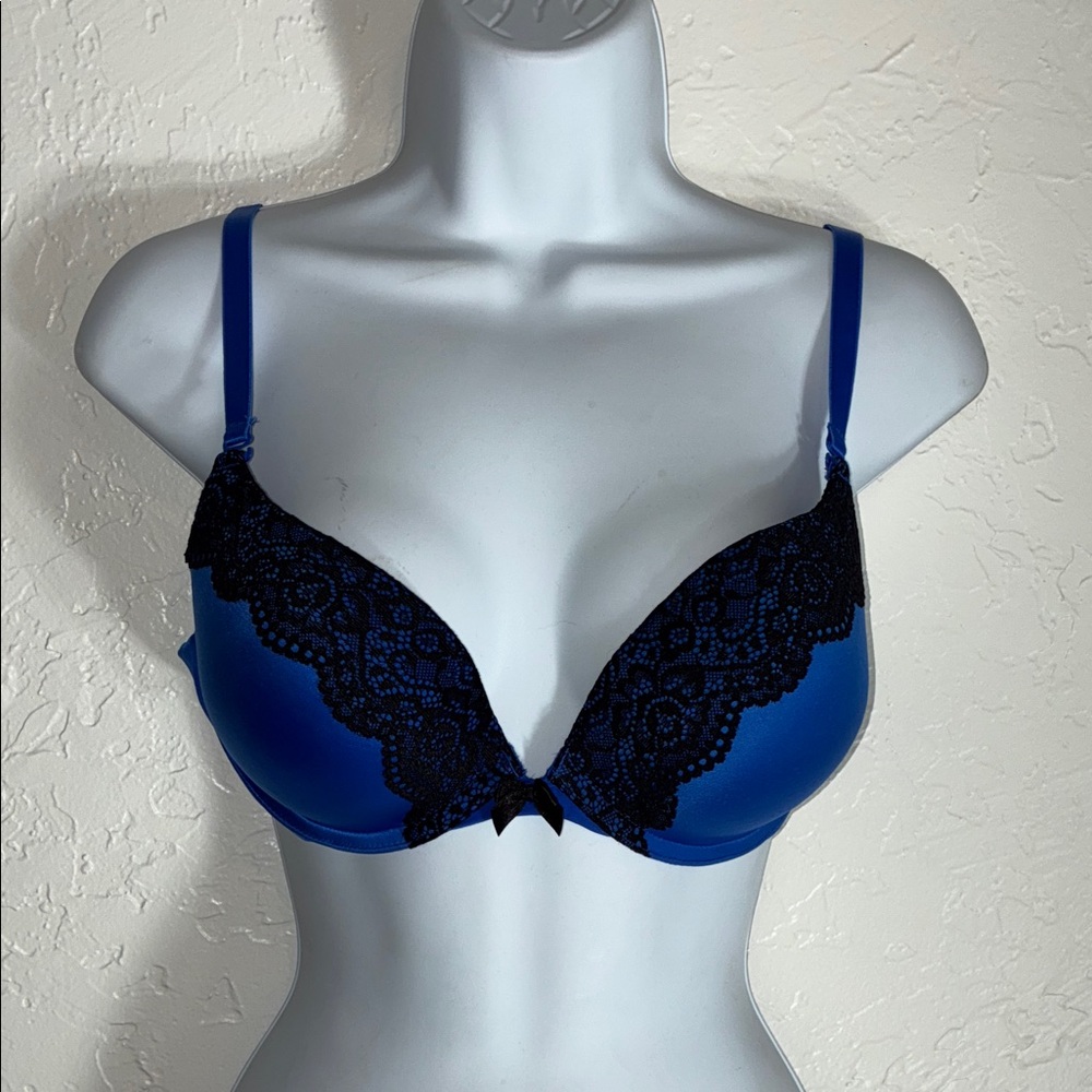 Deep Plung Push Up Bra with Black Lace Accents